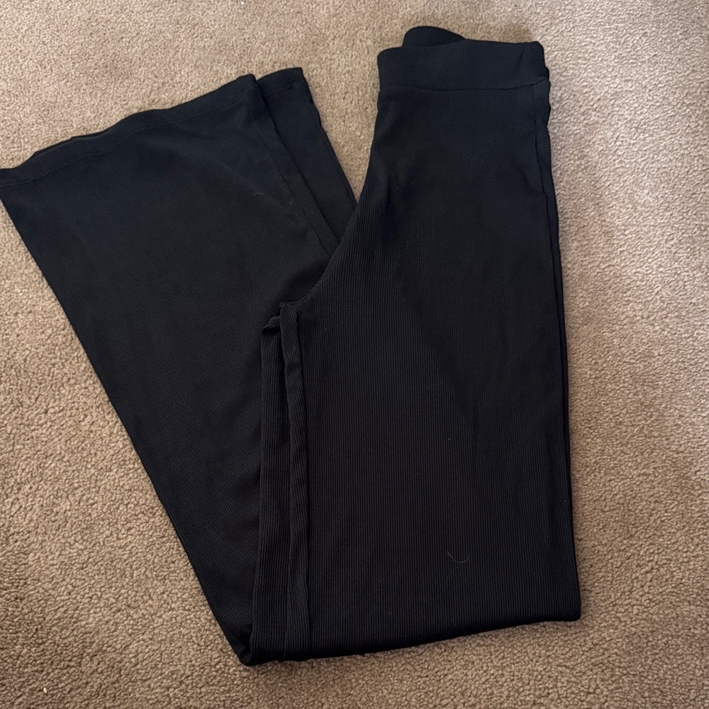 Black Ribbed Leggings